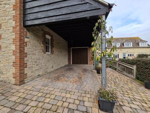 Photo 23- click for photo gallery